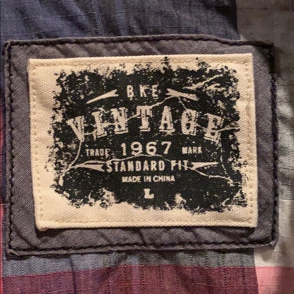 BKE - Picture 2 of 4